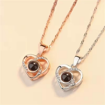 Collana con Proiezione